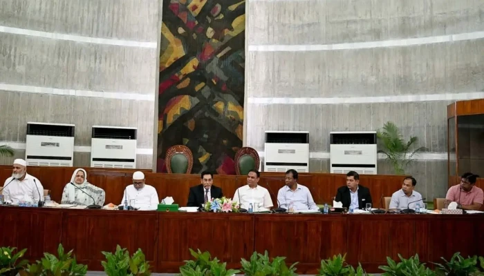 দাম বাড়ার পর কিভাবে জ্বালানি সংকট কাটল, বিপিসির ব্যাখ্যা চাইল সংসদীয় কমিটি