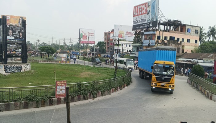তিন লরিতে রূপপুর পারমাণবিক বিদ্যুৎকেন্দ্রে পৌঁছেছে ইউরেনিয়াম