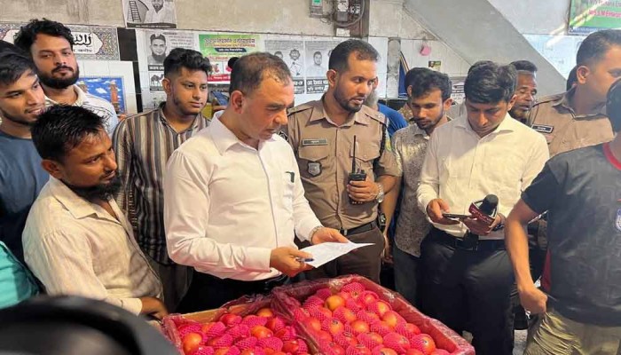 এলপি গ্যাসের বাজারে অভিযান, ১০২ প্রতিষ্ঠানকে জরিমানা