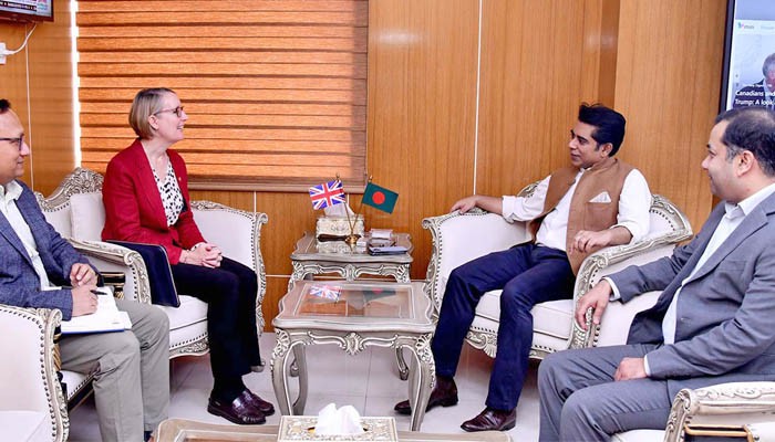 গণমাধ্যমের স্বাধীনতা নিশ্চিত করতে সরকার বদ্ধপরিকর : তথ্যমন্ত্রী
