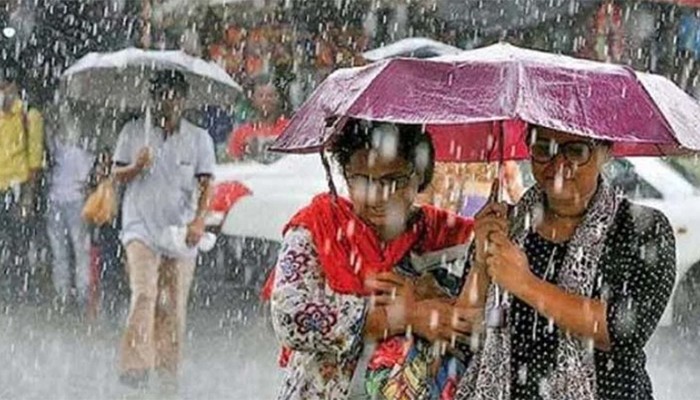 ​দেশজুড়ে ভারি বর্ষণের পূর্বাভাস, বিদায় নিচ্ছে মৌসুমি বায়ু