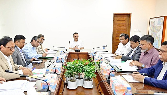 ​ডেঙ্গু রোধে জনসচেতনতা বাড়াতে পাড়া-মহল্লায় মাইকিংয়ের নির্দেশ