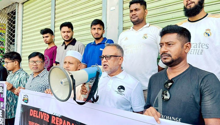 জলাবায়ু পরিবর্তনে ক্ষয়ক্ষতির ক্ষতিপূরণ দাবিতে কলাপাড়ায় মানববন্ধন