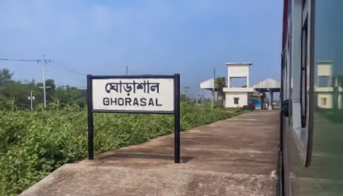 নরসিংদীতে ট্রেনে কাটা পড়ে মা-মেয়ের মৃত্যু