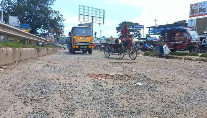 বেহাল ঢাকা-বরিশাল মহাসড়ক: চলতি বছরে ৩০ জনের মৃত্যু