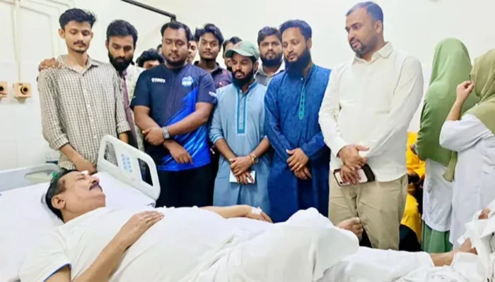 উন্নত চিকিৎসার জন্য ঢাকায় আনা হচ্ছে ভূমিমন্ত্রীকে
