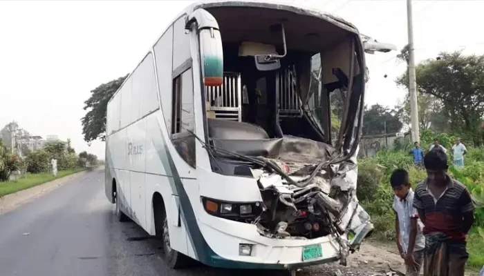 জাতীয় নিরাপদ সড়ক দিবস আজ