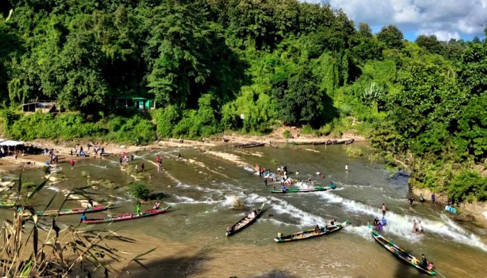 পূজার ছুটিতে বান্দরবানে পর্যটকের ঢল