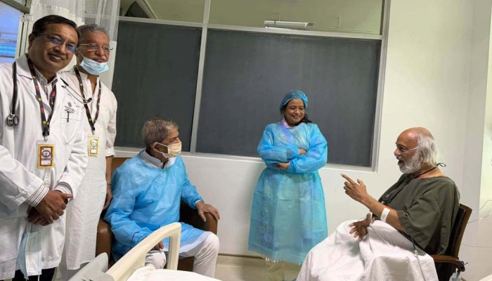 এভারকেয়ার হাসপাতালে রাষ্ট্রপতি