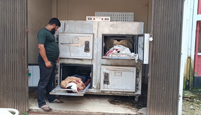 ব্রাহ্মণবাড়িয়ায় বাস ট্রাকের মুখোমুখি সংঘর্ষে দুইজন নিহত