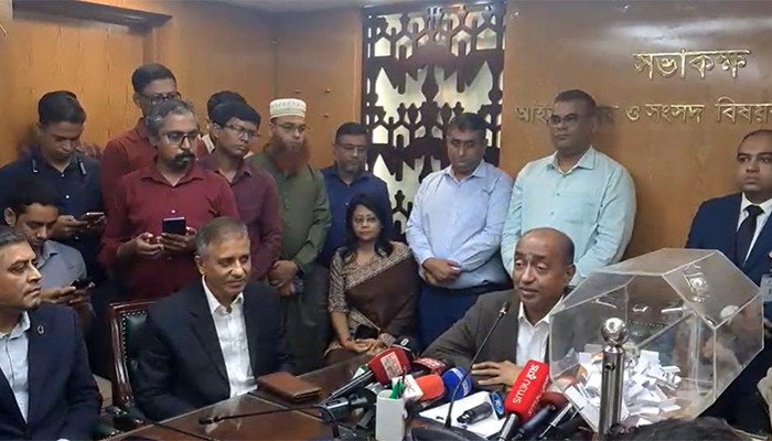বদলি বাণিজ্য বন্ধে লটারিই হতে পারে দুর্নীতির বিরুদ্ধে কার্যকর অস্ত্র