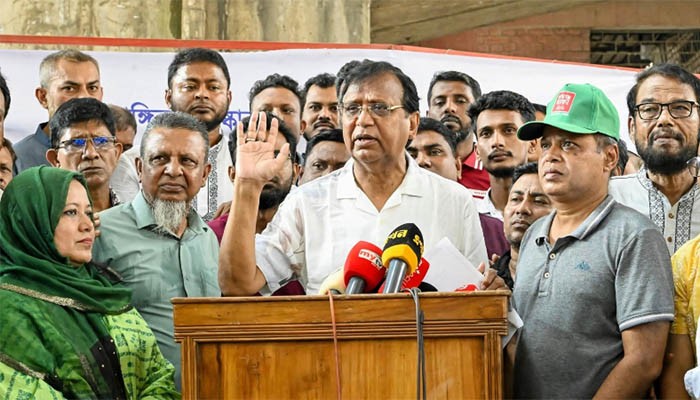 রাস্তা-ফুটপাতে অবৈধ দোকান বসালেই মামলা ও মালামাল ক্রোক