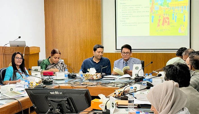 ​চতুর্থ ও ষষ্ঠ শ্রেণিতে নতুন চারটি বই অনুমোদন